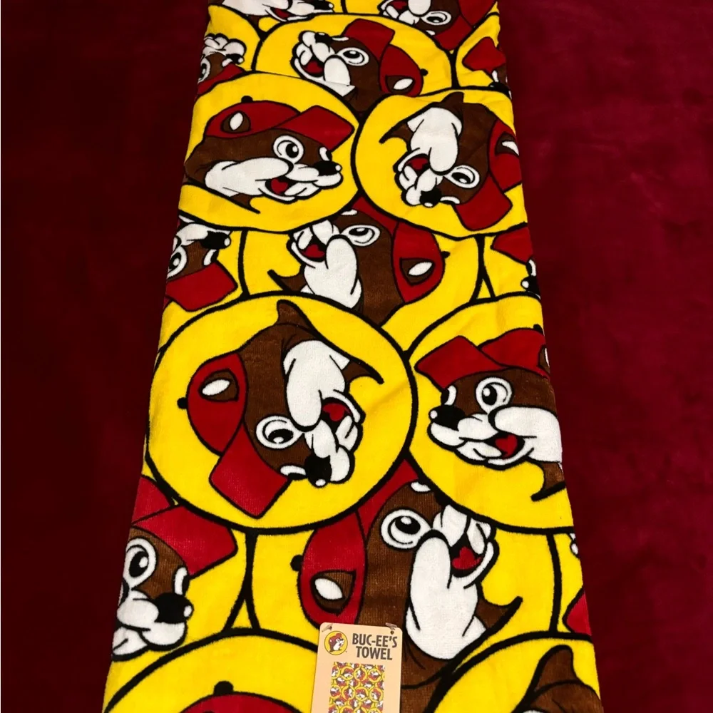 Buc-ee’s beach towel